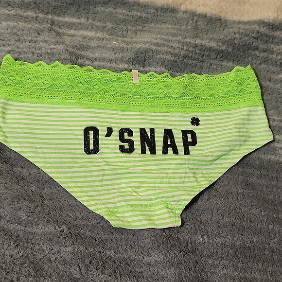 Pink Hipster 🍀 - Picture 3 of 6